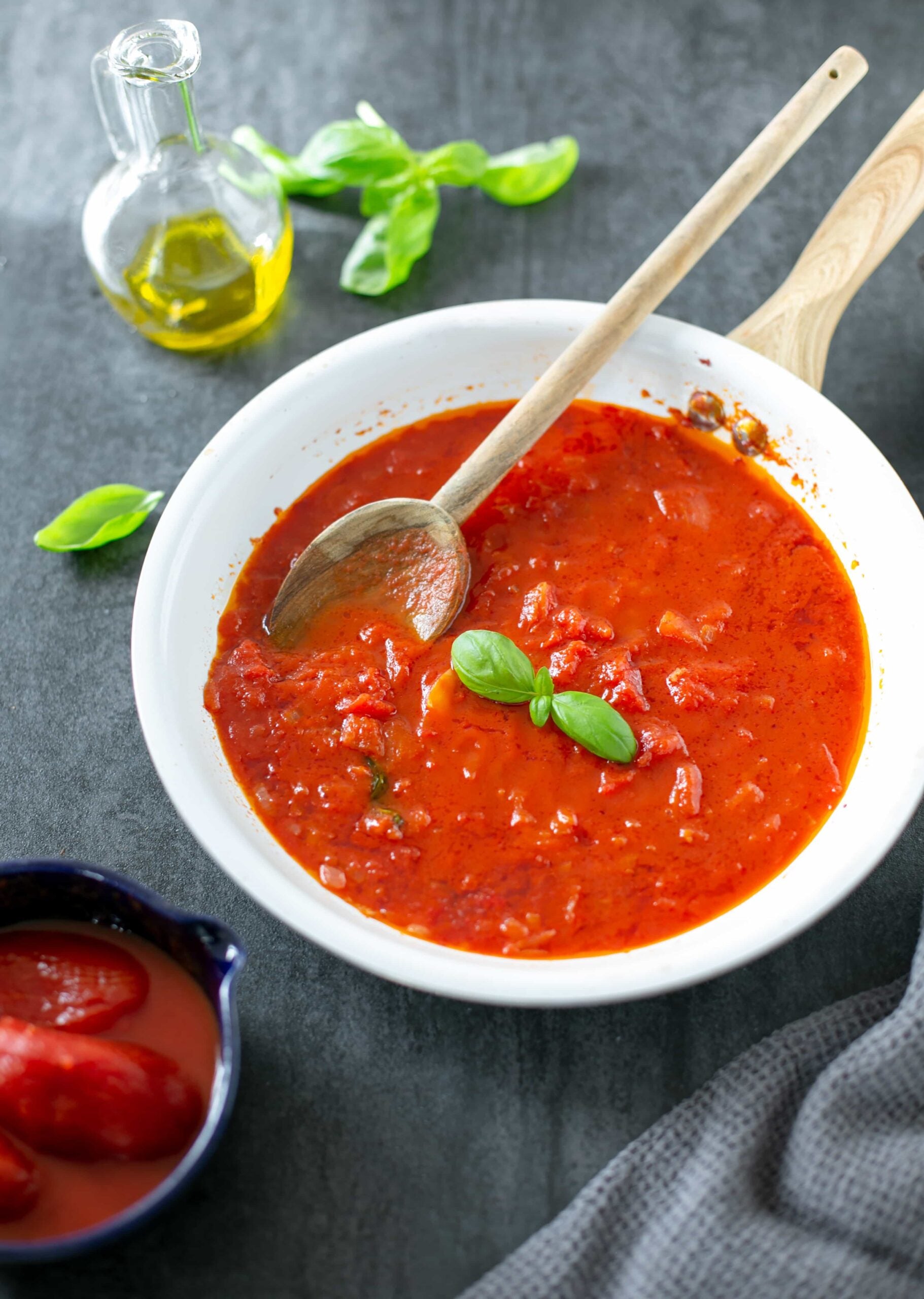 Tomato & Pepper Sauce (Sweet Dip Sauce) 370G